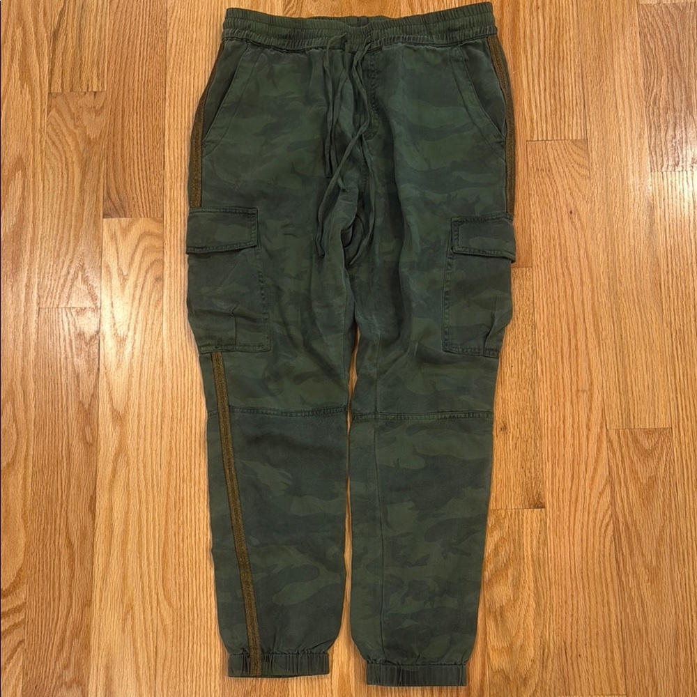 Women's Green Cargo Jogger Pants size S Pam & Gela